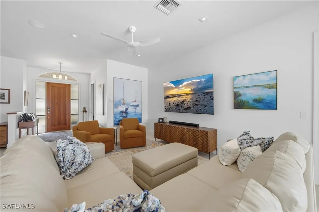671 Henley Drive Naples FL 34104