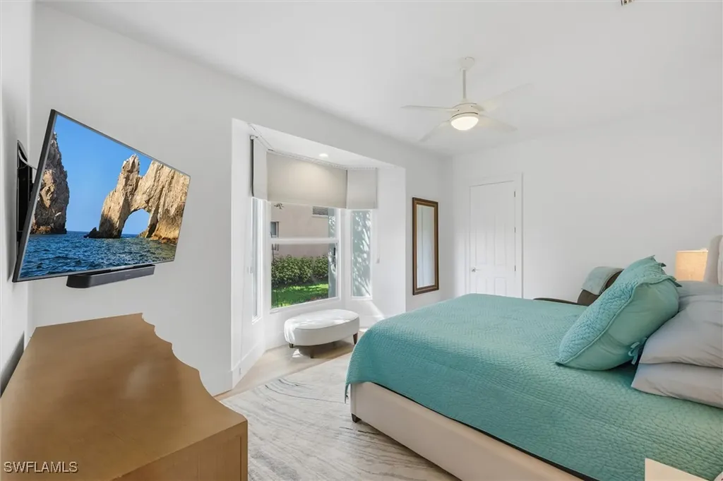 671 Henley Drive Naples FL 34104