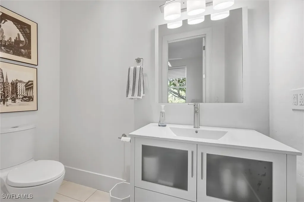 671 Henley Drive Naples FL 34104