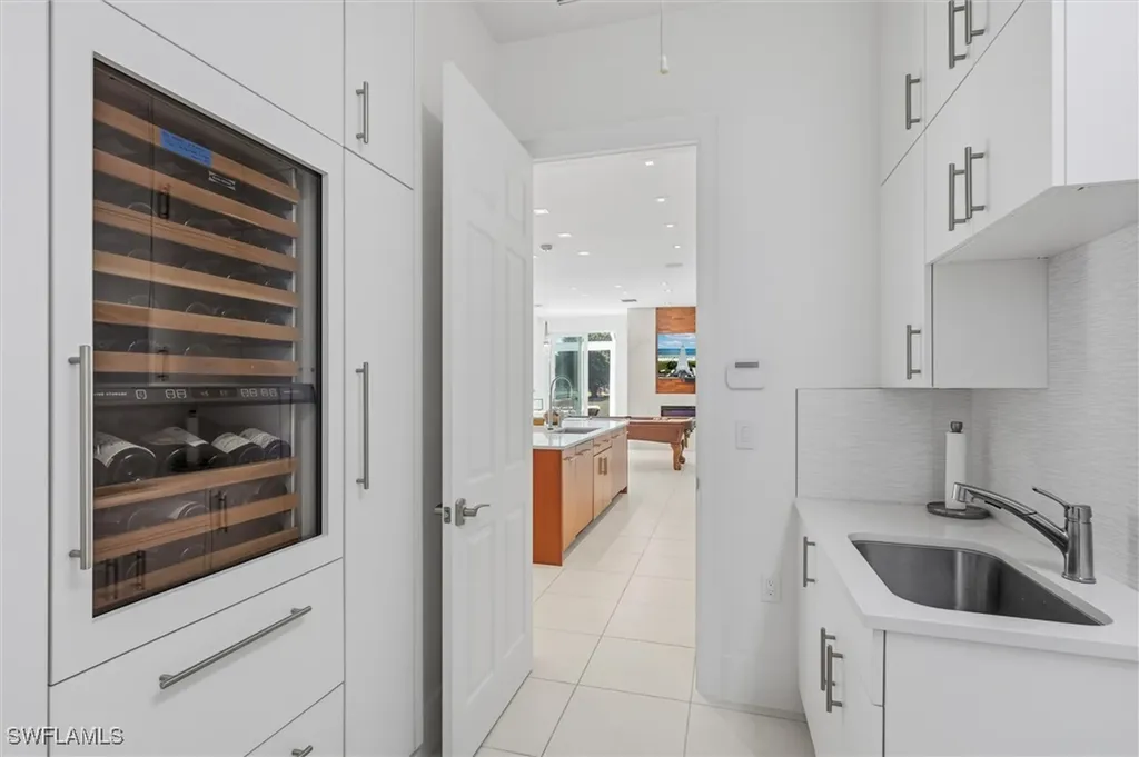 671 Henley Drive Naples FL 34104