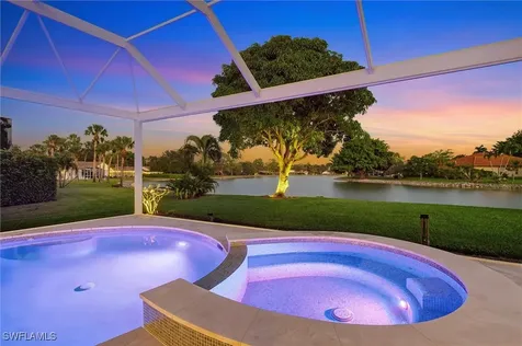 671 Henley Drive Naples FL 34104