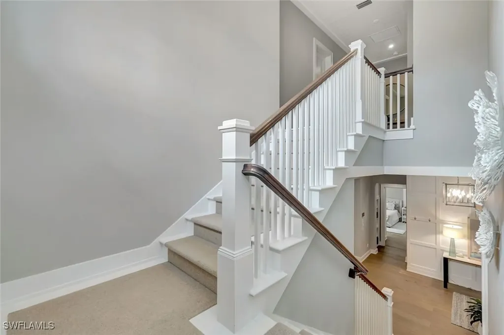 160 Broad Avenue S Naples FL 34102