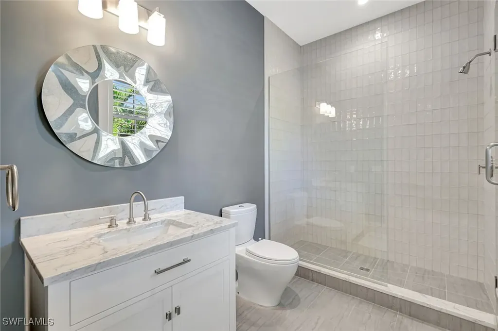 160 Broad Avenue S Naples FL 34102