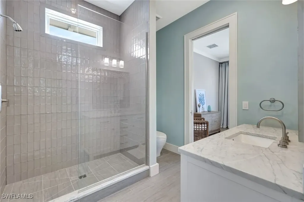 160 Broad Avenue S Naples FL 34102
