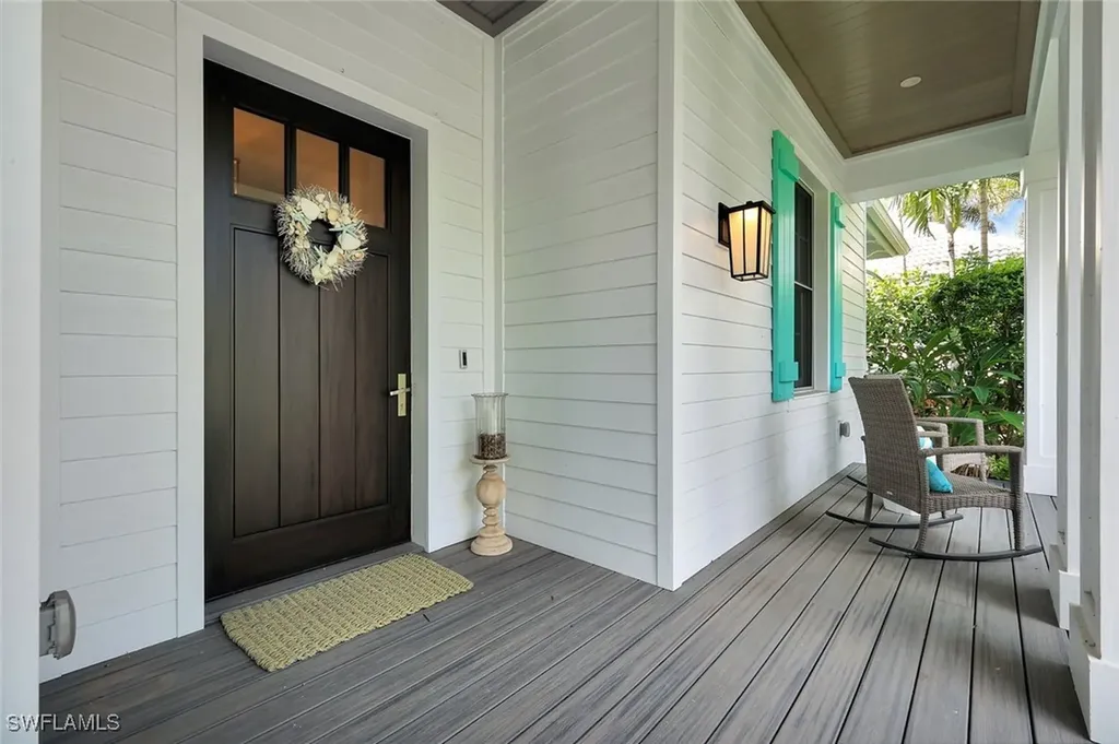 160 Broad Avenue S Naples FL 34102