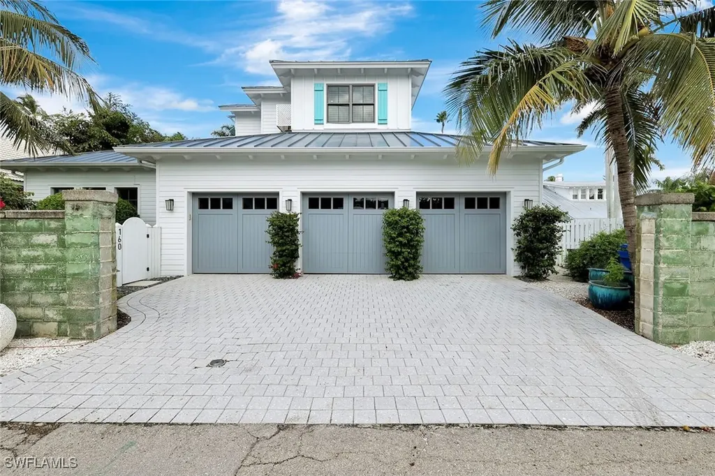 160 Broad Avenue S Naples FL 34102