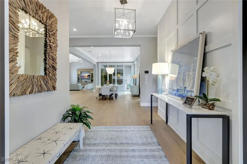 160 Broad Avenue S Naples FL 34102