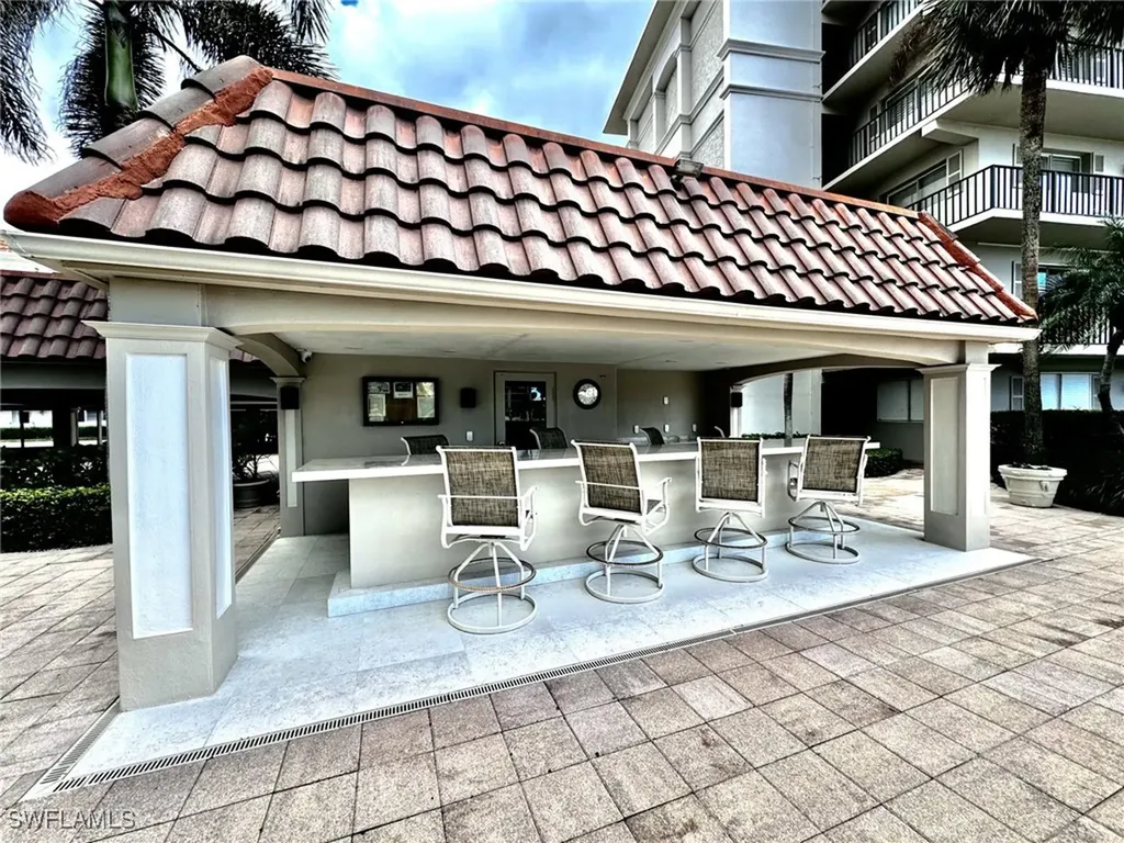 222 Harbour Drive Naples FL 34103