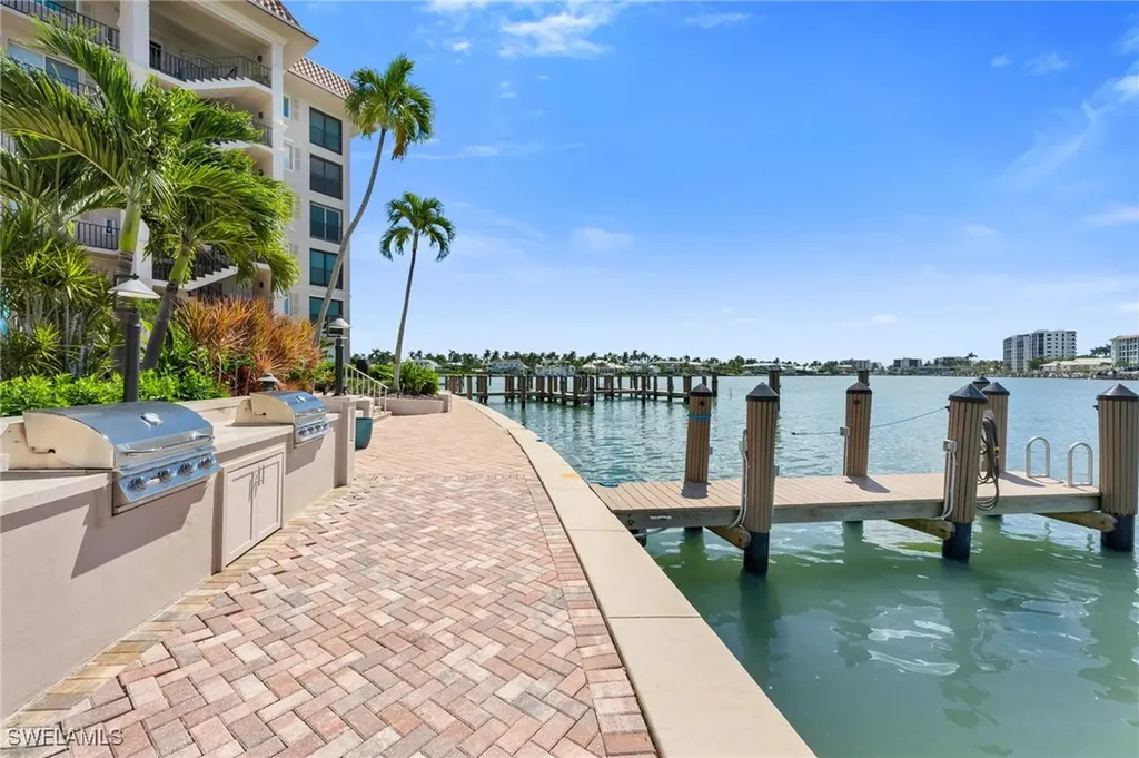 222 Harbour Drive Naples FL 34103