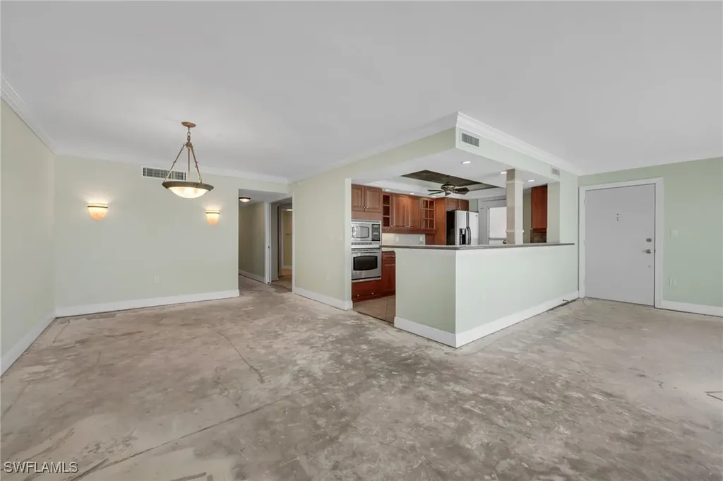 222 Harbour Drive Naples FL 34103