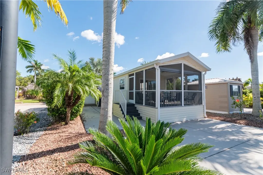 5500 Cypress Trail Resort Circle Fort Myers FL 33905