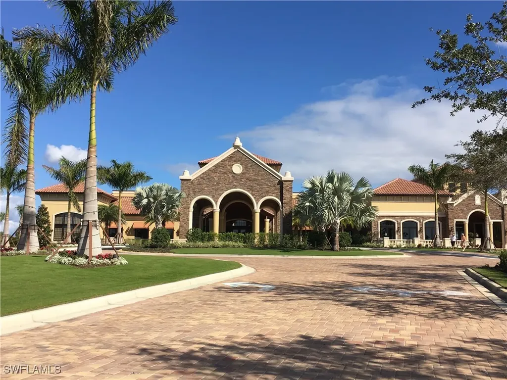 9719 Acqua Court Naples FL 34113