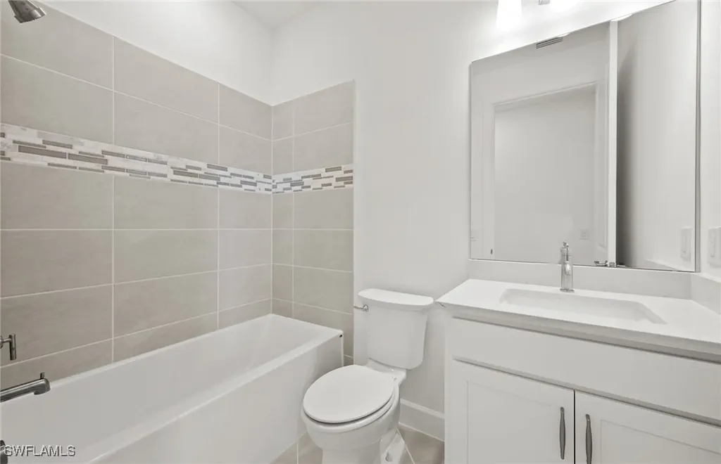 17073 Bishop Boulevard Alva FL 33920