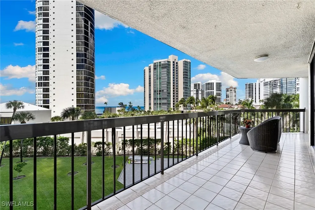 4551 Gulf Shore Boulevard N Naples FL 34103