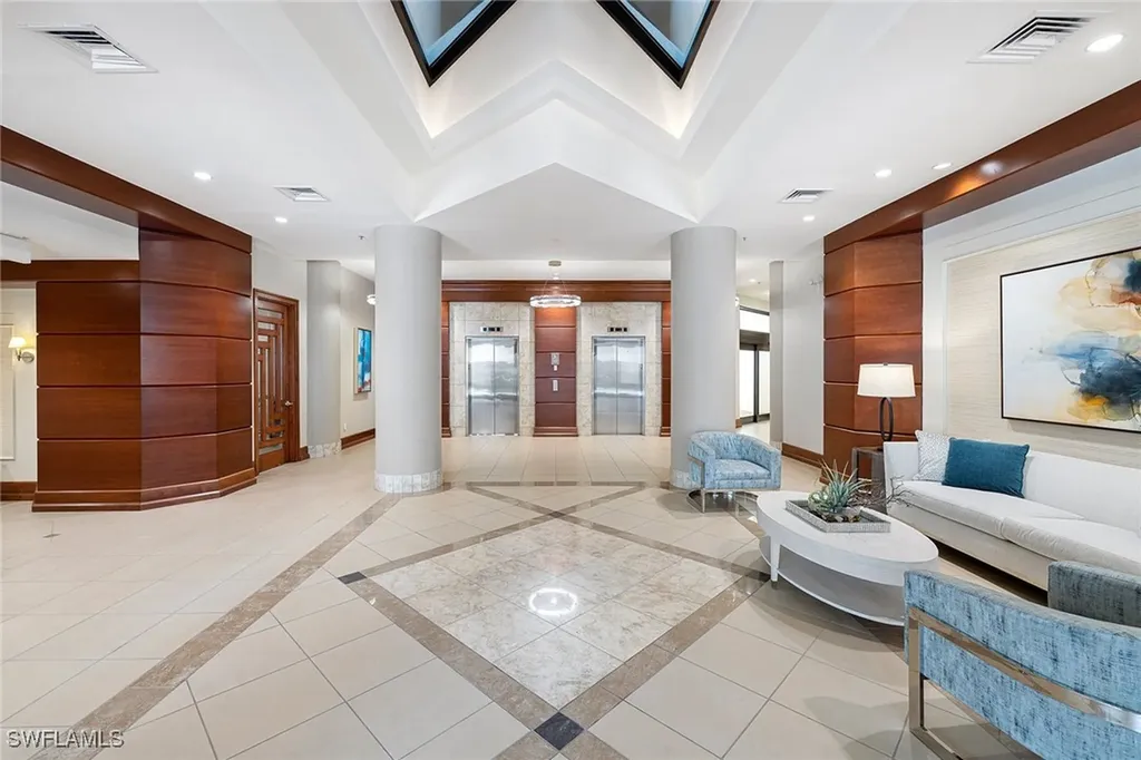 4551 Gulf Shore Boulevard N Naples FL 34103
