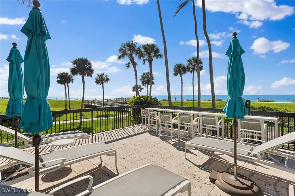 4551 Gulf Shore Boulevard N Naples FL 34103