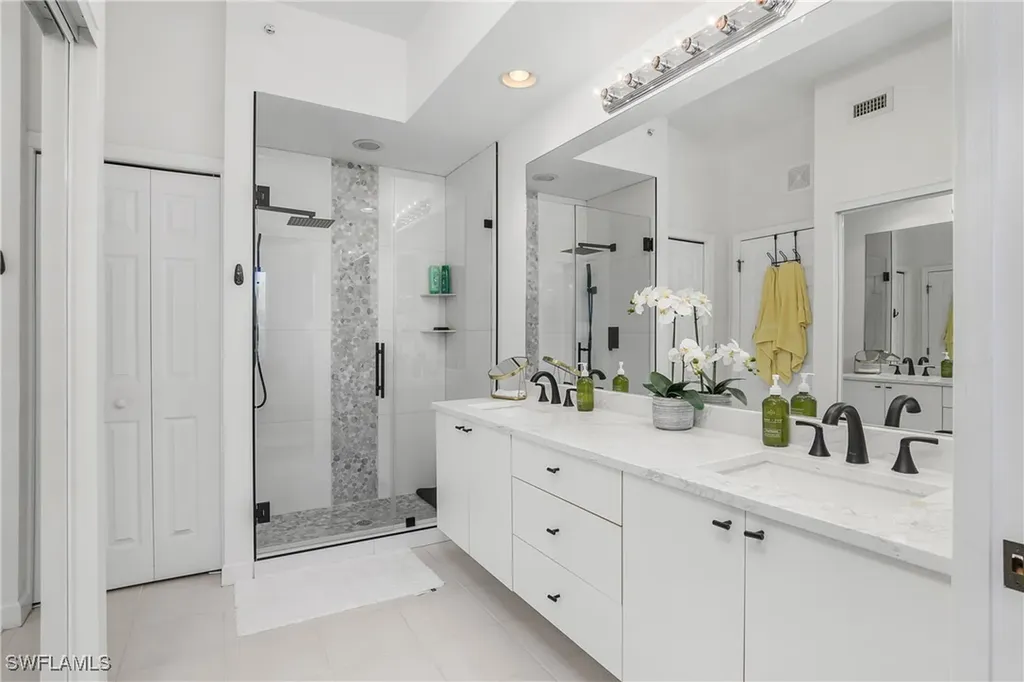 6750 Beach Resort Drive Naples FL 34114