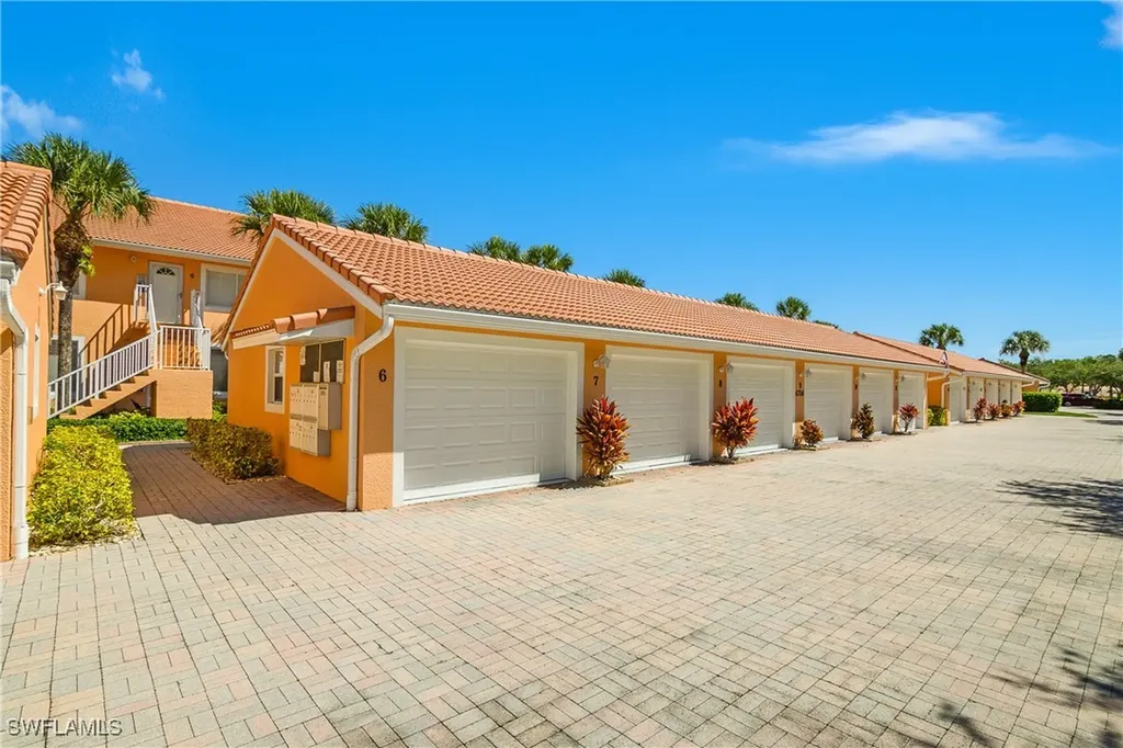 6750 Beach Resort Drive Naples FL 34114
