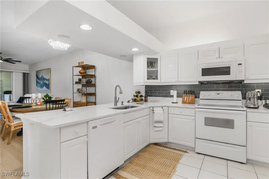 6750 Beach Resort Drive Naples FL 34114