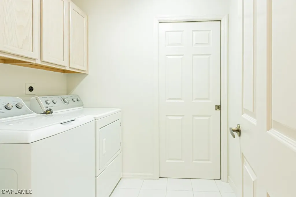 736 Wiggins Lake Drive Naples FL 34110