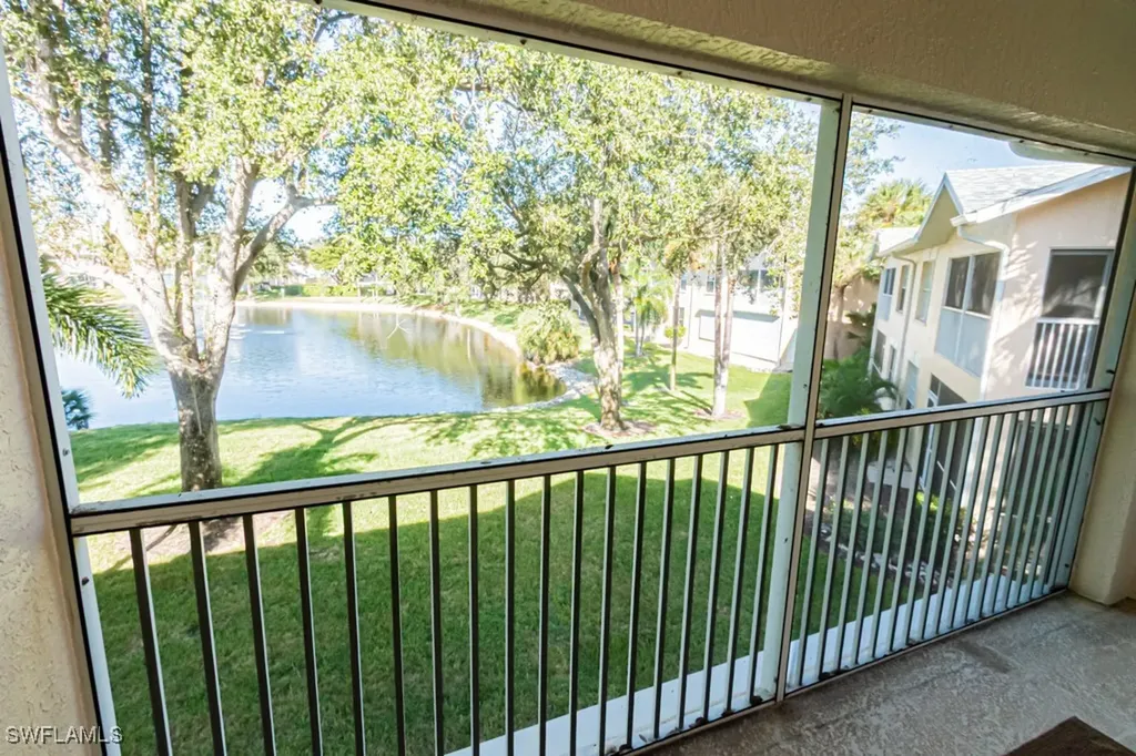 736 Wiggins Lake Drive Naples FL 34110