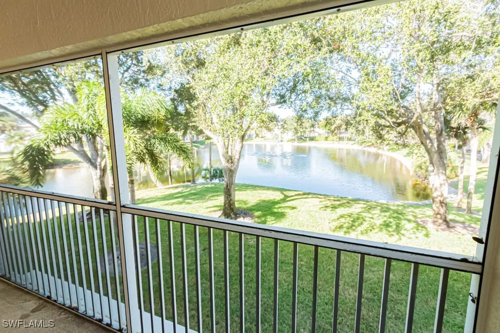 736 Wiggins Lake Drive Naples FL 34110