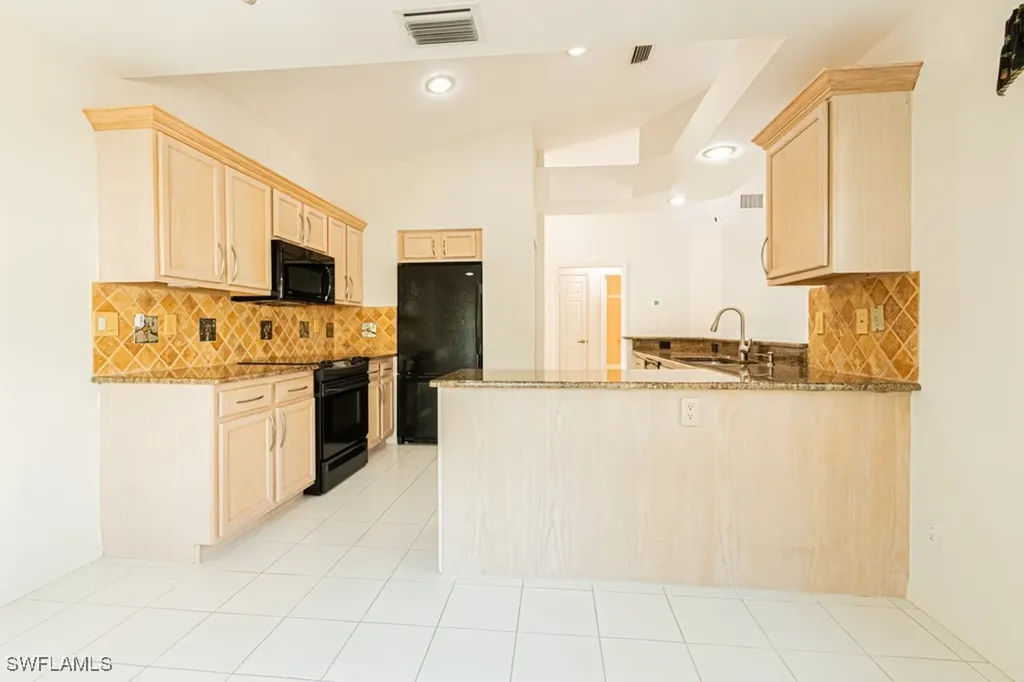 736 Wiggins Lake Drive Naples FL 34110