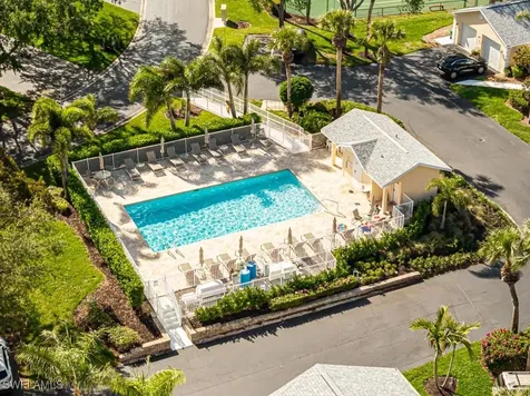 736 Wiggins Lake Drive Naples FL 34110