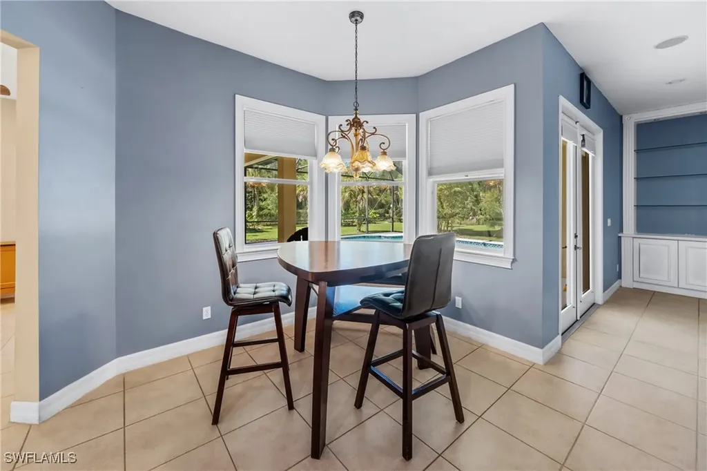 615 12th Avenue NE Naples FL 34120