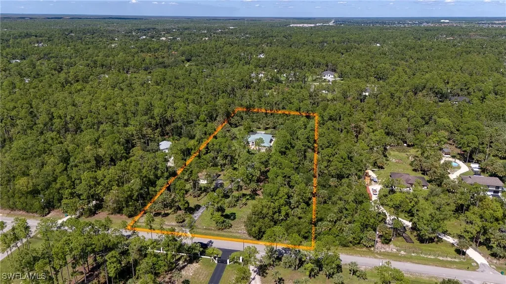 615 12th Avenue NE Naples FL 34120