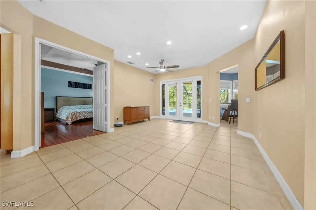 615 12th Avenue NE Naples FL 34120