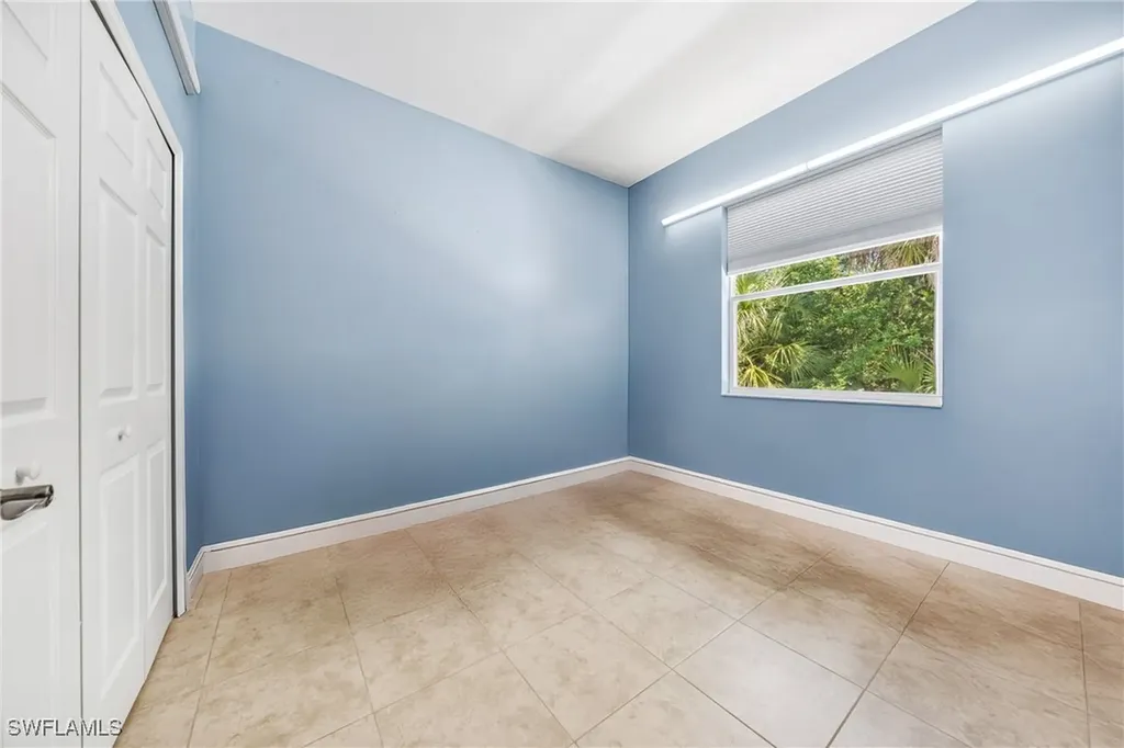 615 12th Avenue NE Naples FL 34120