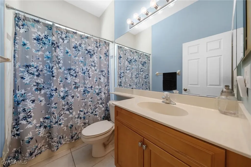 615 12th Avenue NE Naples FL 34120