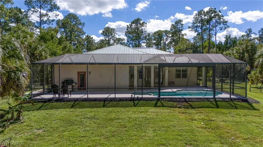615 12th Avenue NE Naples FL 34120