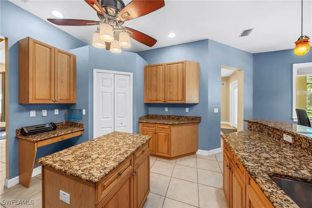 615 12th Avenue NE Naples FL 34120