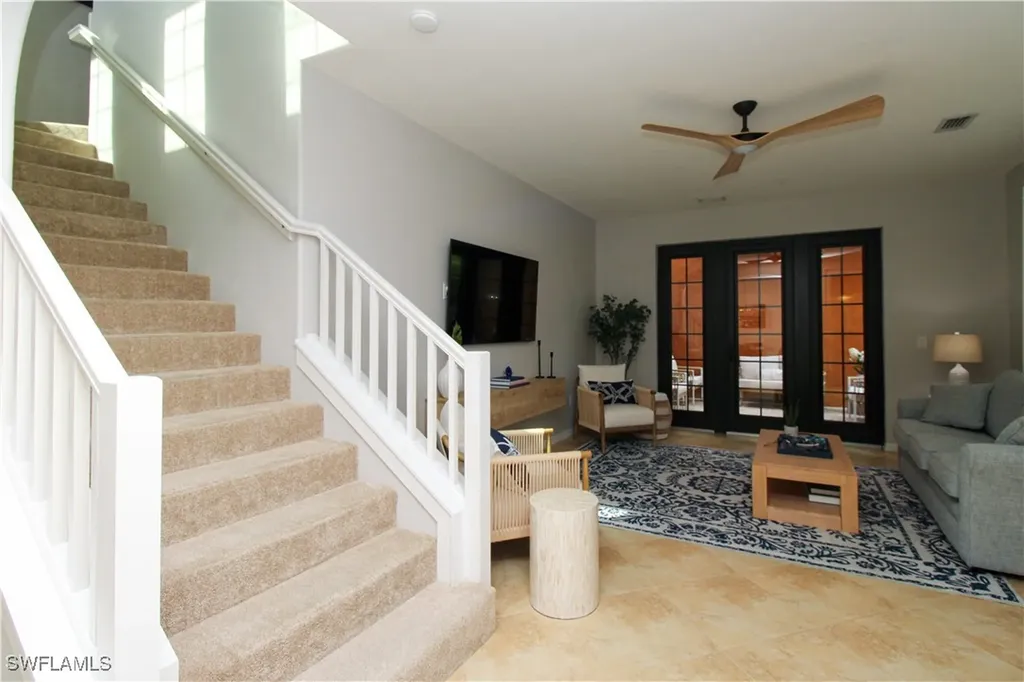 9025 Alturas Street Naples FL 34113