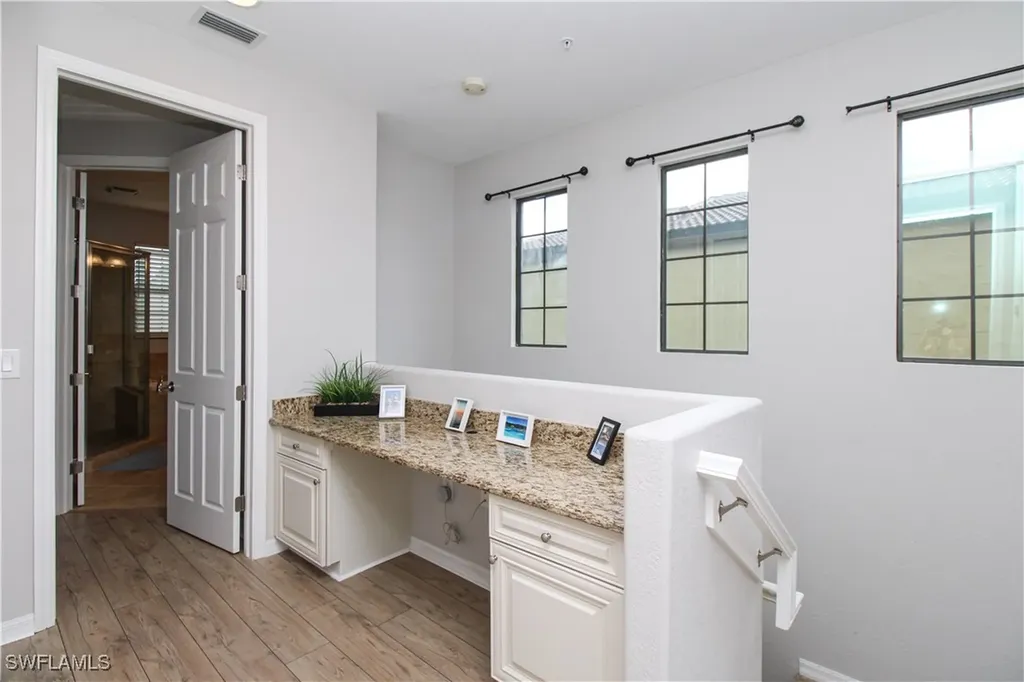 9025 Alturas Street Naples FL 34113