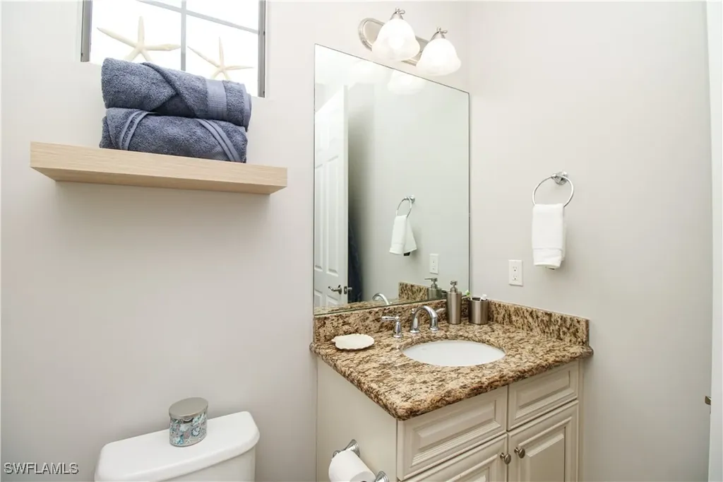 9025 Alturas Street Naples FL 34113
