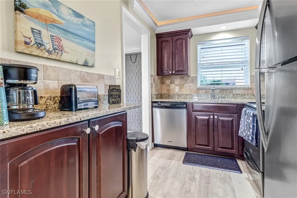190 Turtle Lake Court Naples FL 34105
