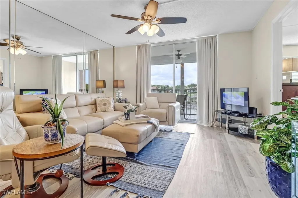 190 Turtle Lake Court Naples FL 34105
