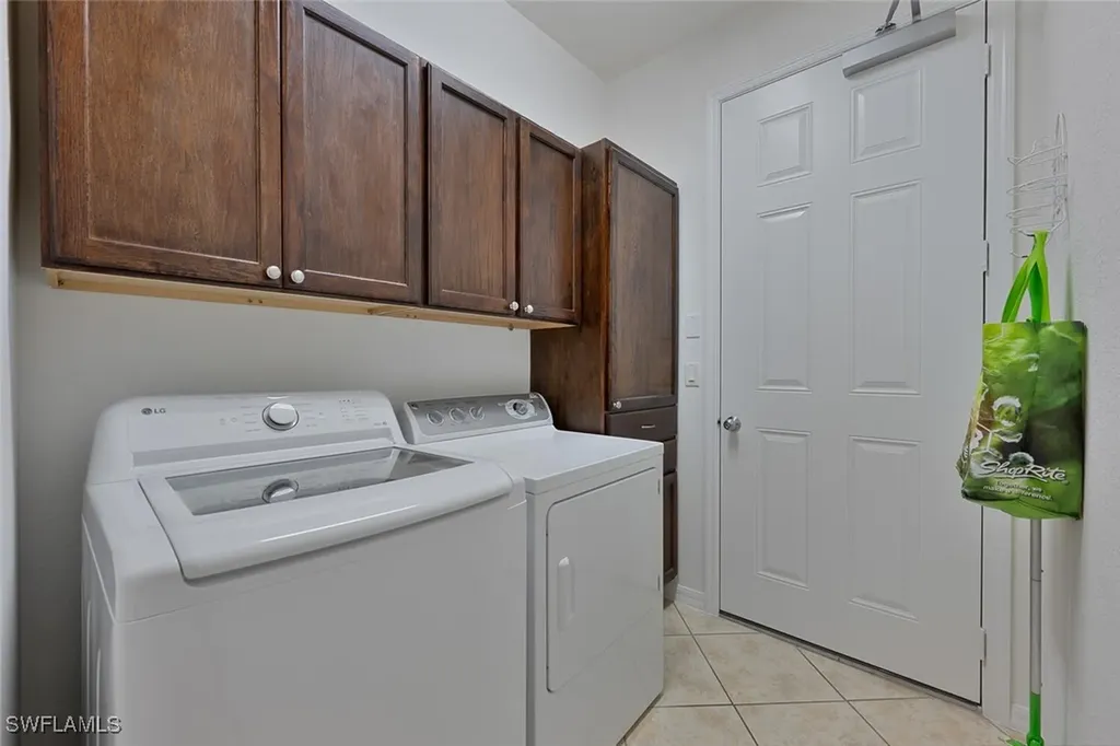 8945 Malibu Street Naples FL 34113