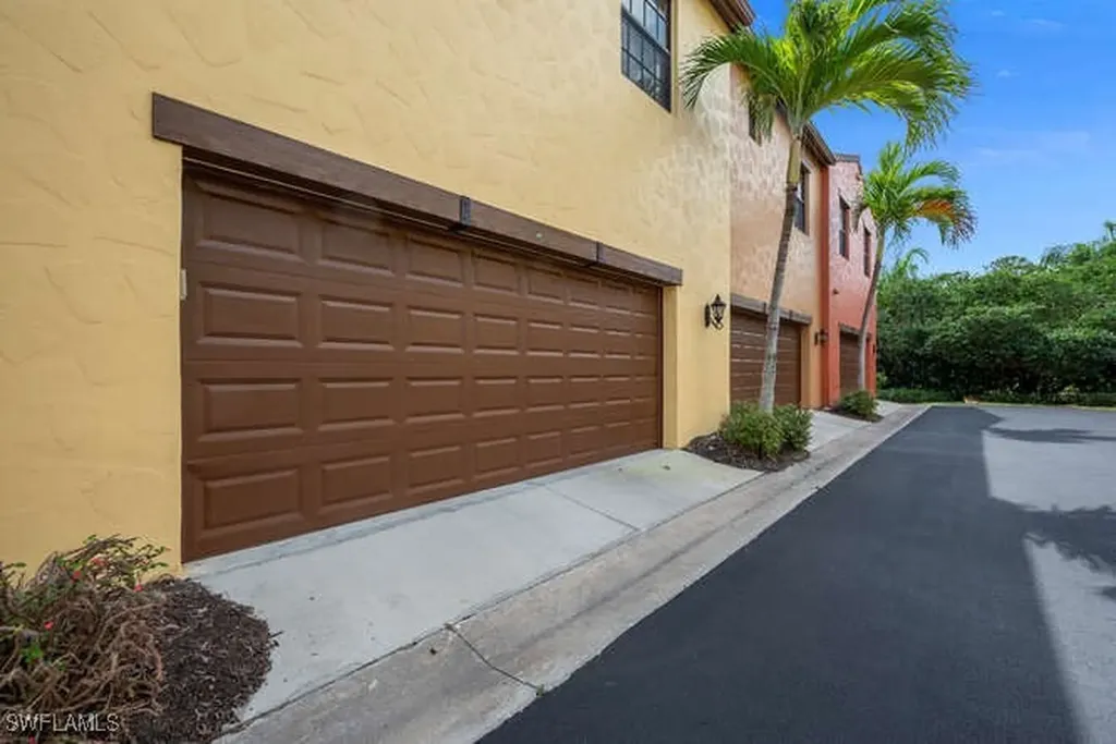 8945 Malibu Street Naples FL 34113