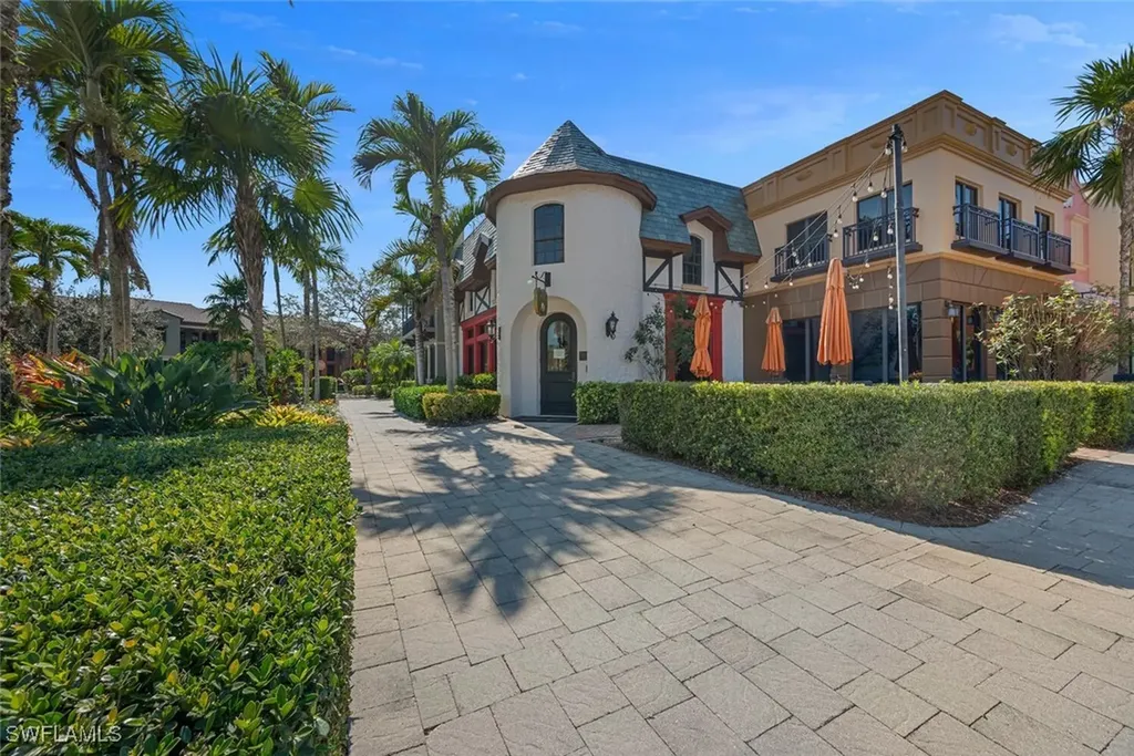 8945 Malibu Street Naples FL 34113
