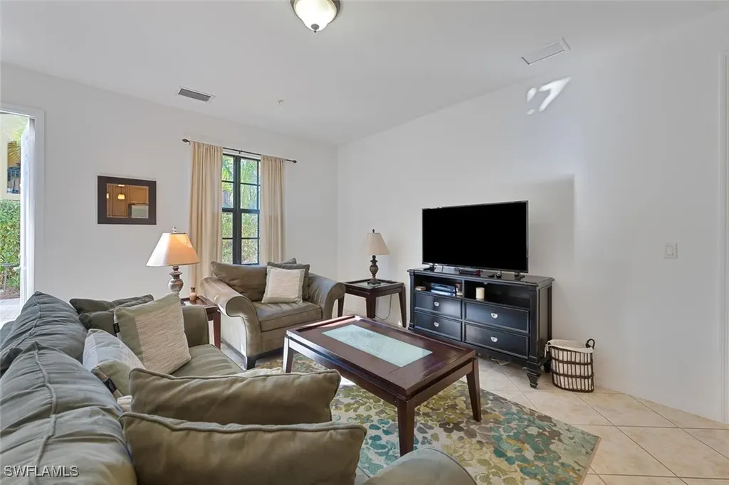 8945 Malibu Street Naples FL 34113