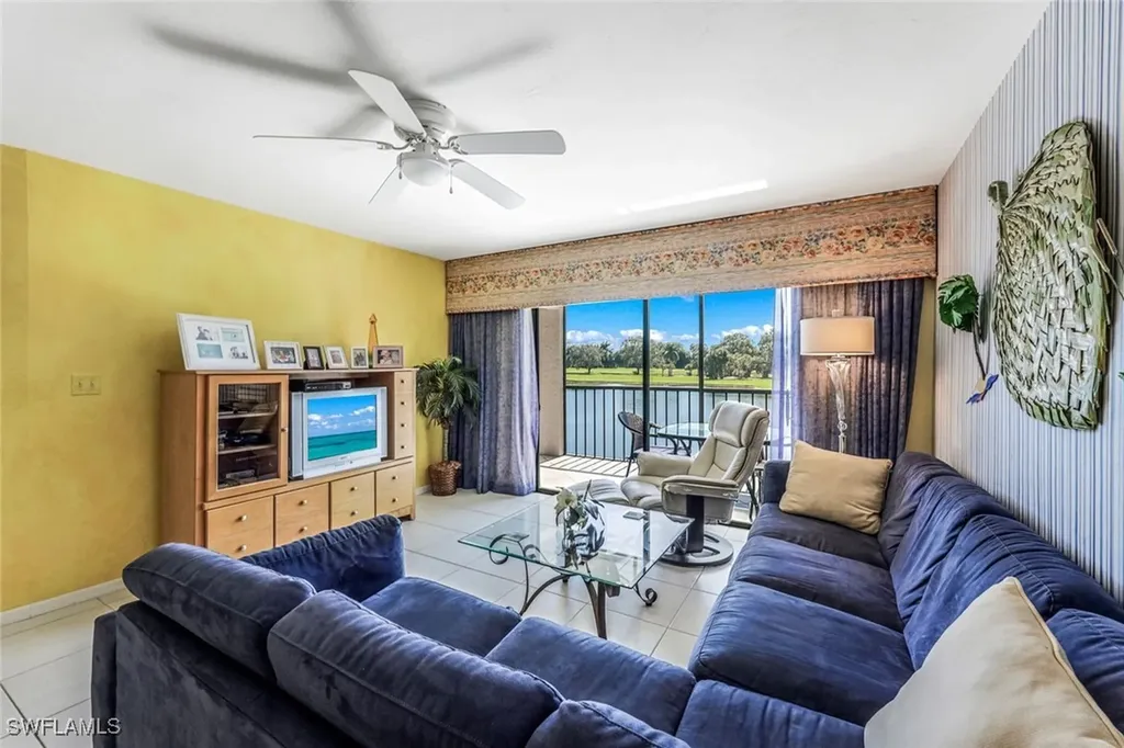 460 Fox Haven Drive Naples FL 34104