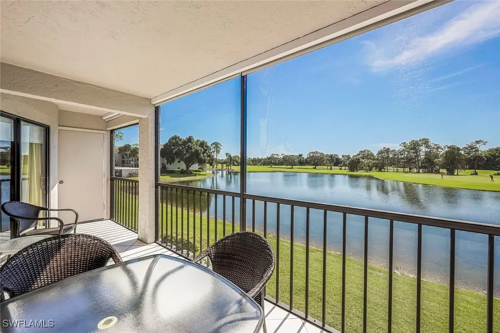 460 Fox Haven Drive Naples FL 34104