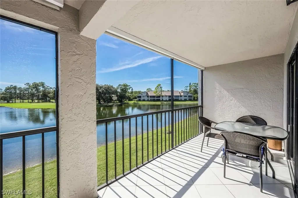 460 Fox Haven Drive Naples FL 34104