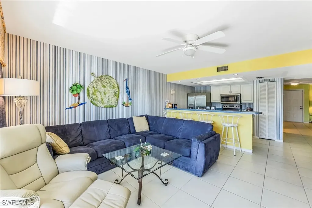 460 Fox Haven Drive Naples FL 34104