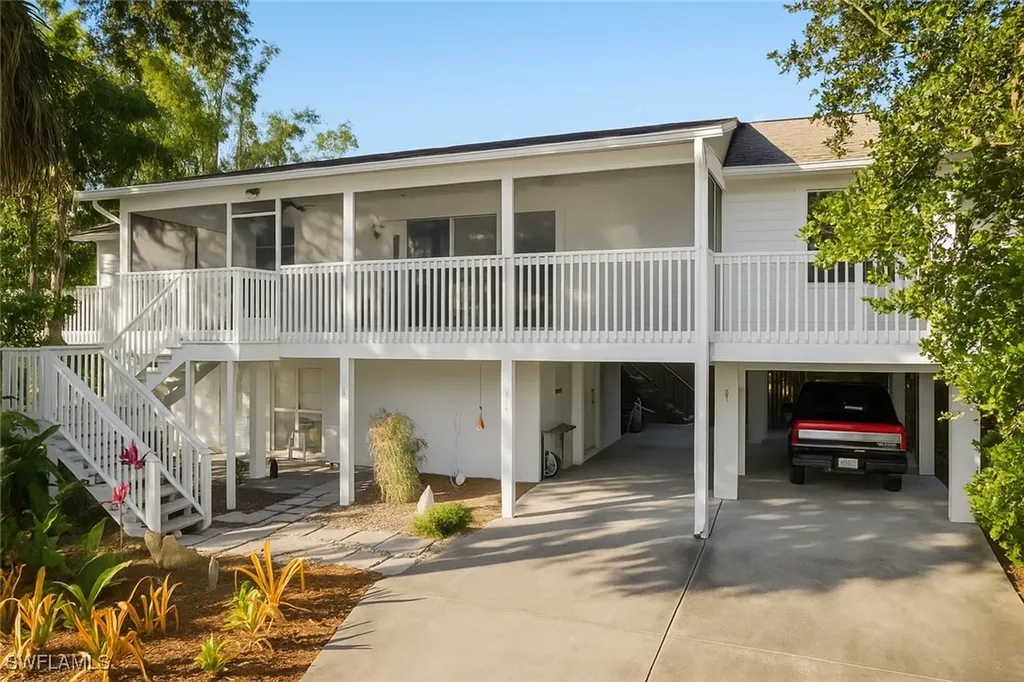 2151 Estey Avenue Naples FL 34104
