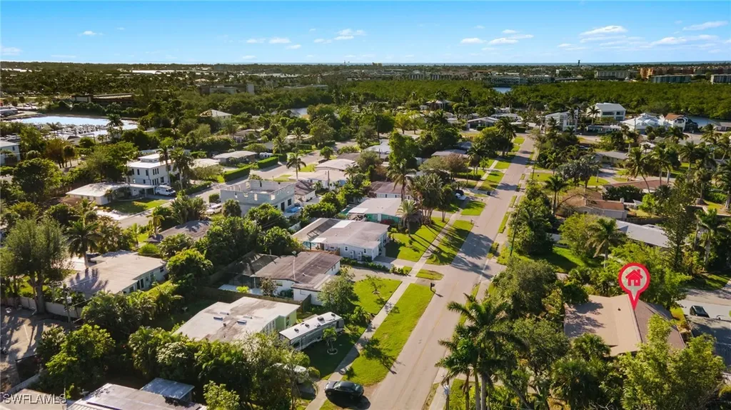 2151 Estey Avenue Naples FL 34104